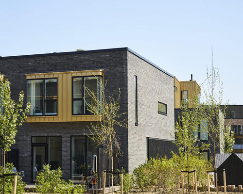 Moderne rækkehus med skøn terrasse i Odense M