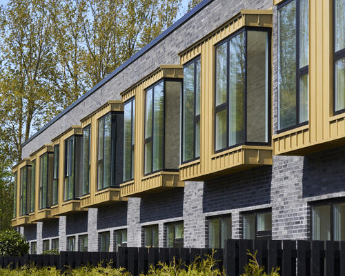 Moderne rækkehus med skøn terrasse i Odense M
