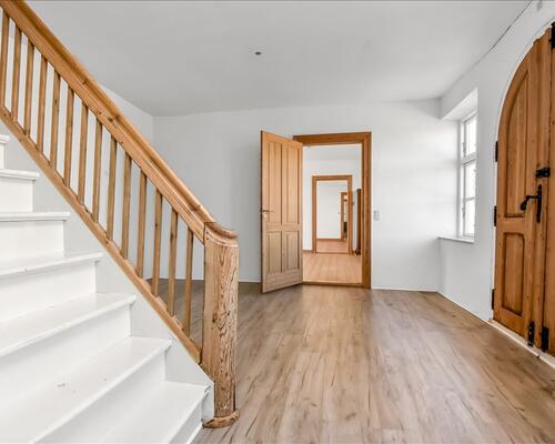 10 værelses hus i Vonge