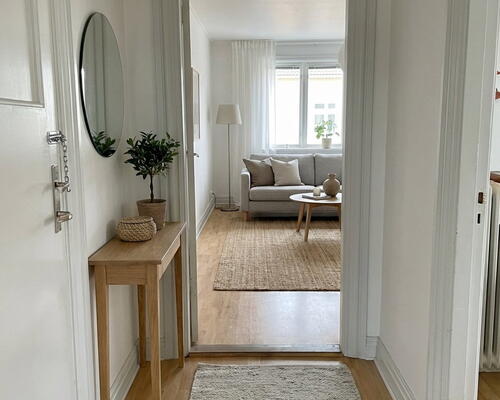 Lys 3-værelses med altan, parkering og egen vaskemaskine – 88 m2 klar til indflytning