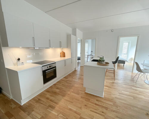 4-værelses lejlighed på 5. sal!