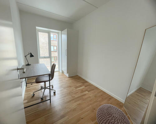 4-værlses lejlighed i stueetagen!