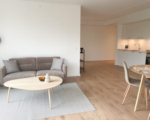 Rummelig 4-værelses lejlighed!