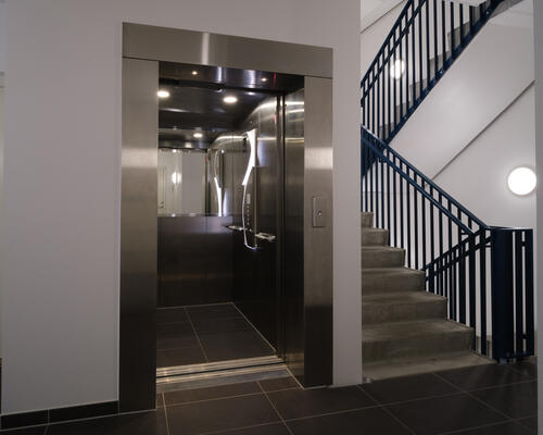 2-værelses lejlighed i stueetagen!