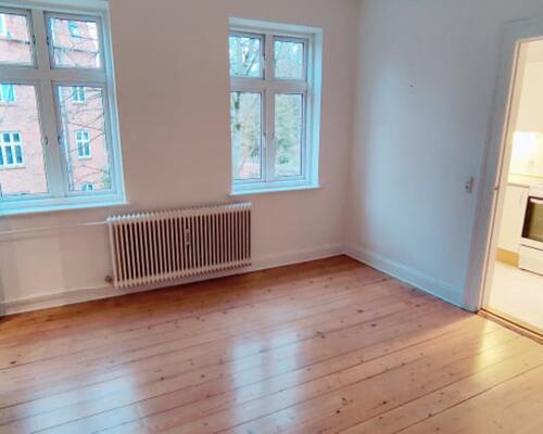 Rummelig 2-værelses lejlighed i Horsens!