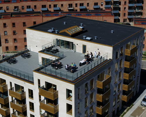 Lys 4-værelses lejlighed på 3. sal!