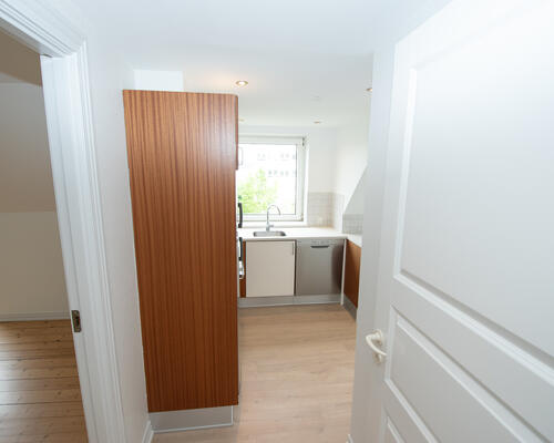 Lys og moderne lejlighed med central beliggenhed i Aalborg