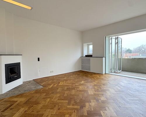 Unik og rummelig lejlighed i Charlottenlund