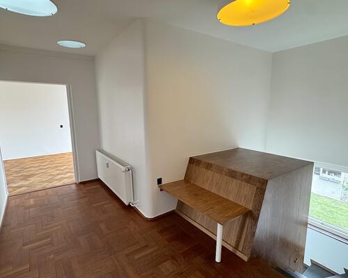 Unik og rummelig lejlighed i Charlottenlund