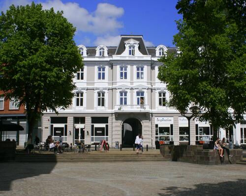 Flot lejlighed centralt i Kolding med fælles have og mulighed for vaskesøjle