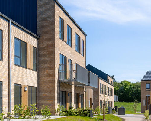 Lækker og lys 4-værelses townhouse i Lisbjerg