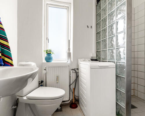 Værelse på Trøjborg – tæt på universitetet og centrum