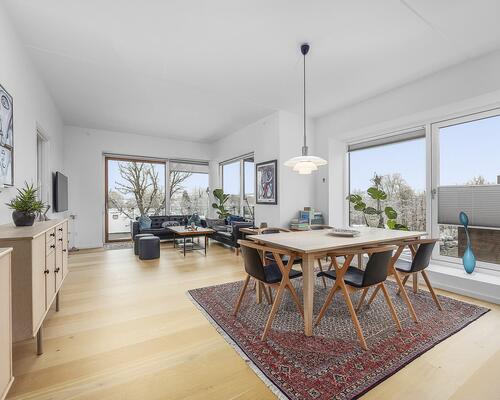 Fuldt møbleret lejlighed med kig til Øresund | København Ø