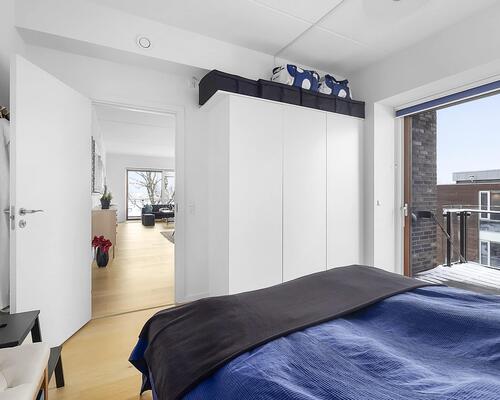 Fuldt møbleret lejlighed med kig til Øresund | København Ø