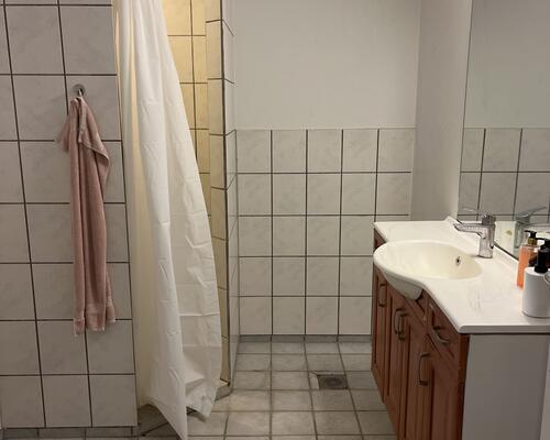 Værelse med te-køkken