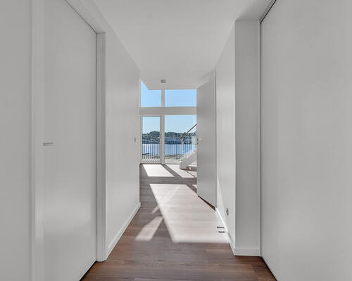 Eksklusiv 5-værelses lejlighed med fjordudsigt