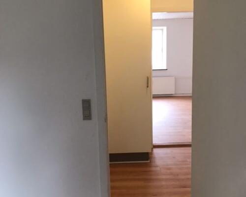 Lækker nyrenoveret 2-værelses lejlighed med nyt køkken