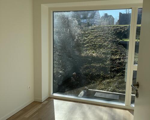 Flot nyopført lejlighed i byen