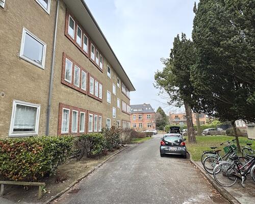 Charmerende nyrenoveret lejlighed i Charlottenlund (Expats)