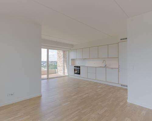 3-værelses med to altaner og smuk udsigt