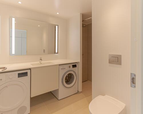 3-værelses med to altaner og smuk udsigt