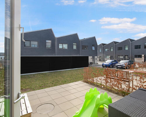 Familievenligt 4-værelses rækkehus i Brabrand