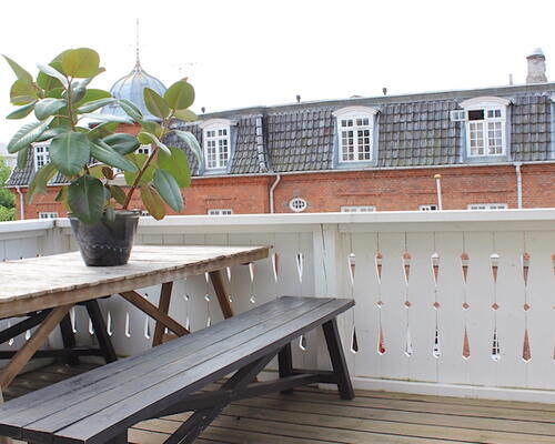 Lejlighed med totalt 167 m2 bolig, i Hellerup