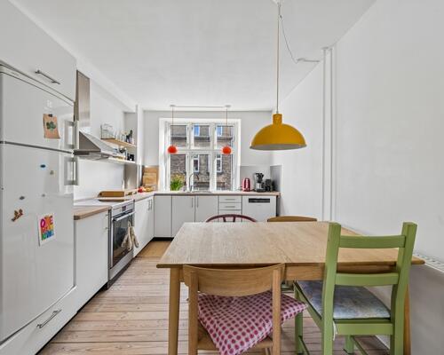 Skøn lejlighed udlejes umøbleret til expats