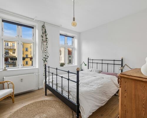 Skøn lejlighed udlejes umøbleret til expats