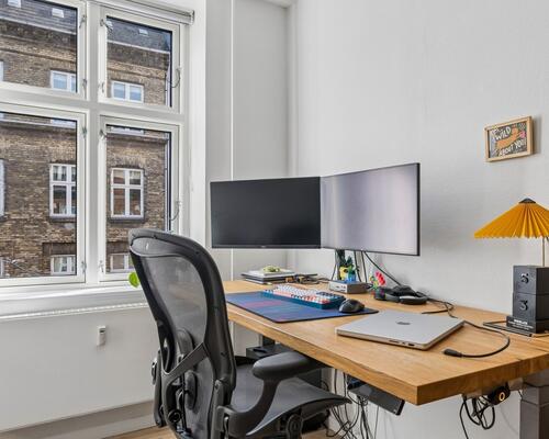 Skøn lejlighed udlejes umøbleret til expats