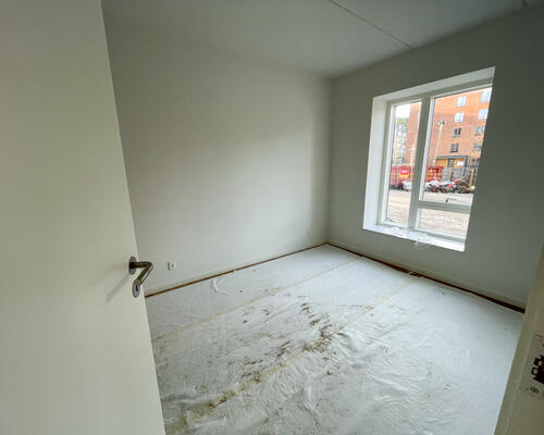 2-værelses lejlighed i stueetage!