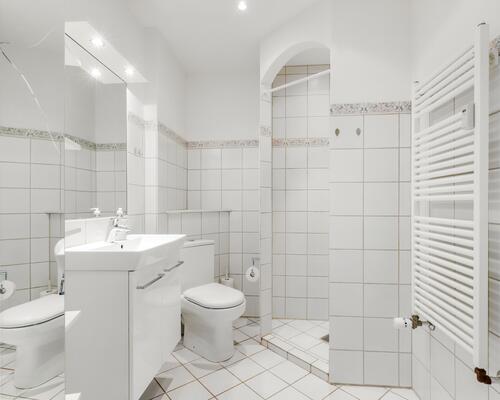 Kæmpe 4-værelses lejlighed ved banegården