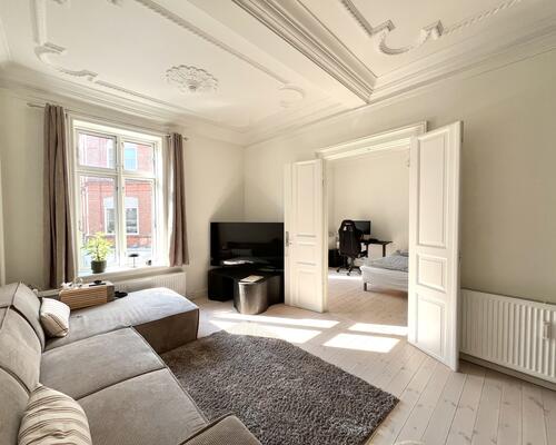 Flot, herskabelig 2-værelses i hjertet af Kolding