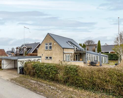 Flot villa med udsigt til fjorden i Veddelev | Roskilde