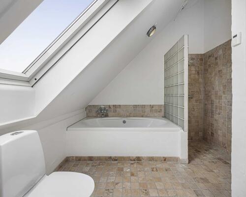 Flot villa med udsigt til fjorden i Veddelev | Roskilde