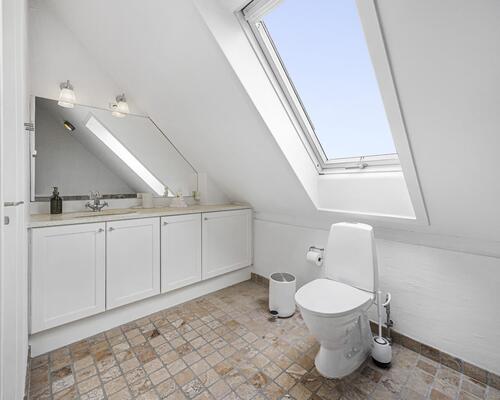 Flot villa med udsigt til fjorden i Veddelev | Roskilde