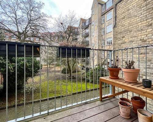 Delevenlig lejlighed centralt på Frederiksbjerg