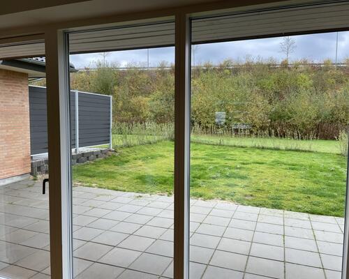 Flot rækkehus  med egen have