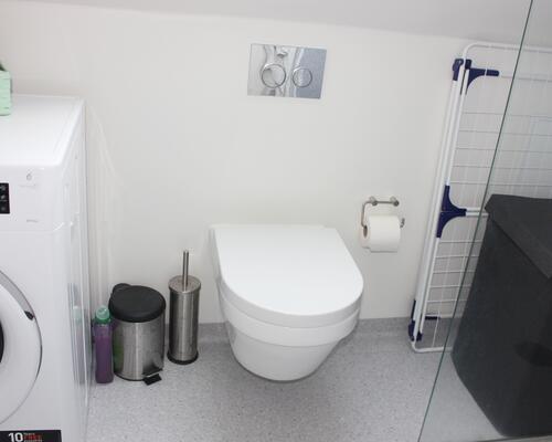 Flot penthouselejlighed med altan, nær Vejle Midtpunkt.