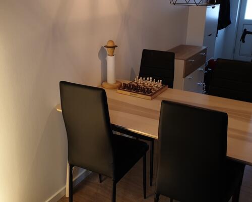 Nyistandsat 1 vær. lejlighed med eget bad/toilet, inkl. alt.