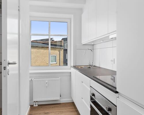 Renoveret 2-værelses lejlighed i Frederikshavn 9900