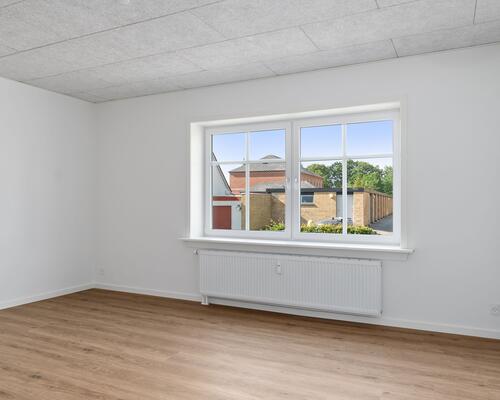 Renoveret 2-værelses lejlighed i Frederikshavn 9900