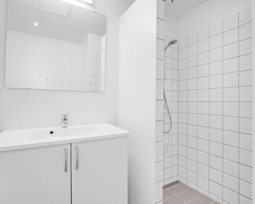 Skøn 3-værelses lejlighed med altan nær Aarhus C