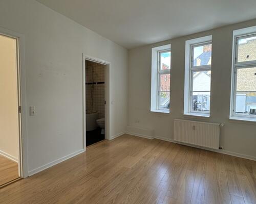 2 værelses – Vestergade 1, 2. th. – Odense C