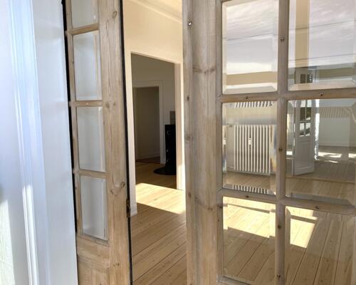 Stor 4 værelses lejlighed på lukket villavej centralt i Nyborg -133 Kvm