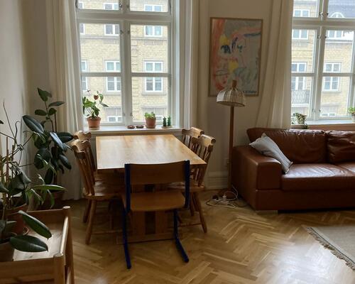 Herskabslejlighed ved gågaden