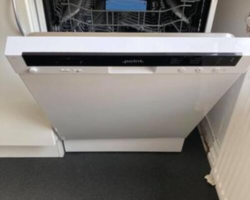 Dejligt stor 2. værelse med stuk