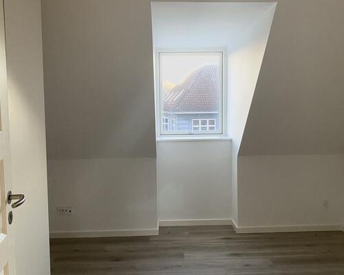 Flot lejlighed med hems og altan samt elevator i ejendommen