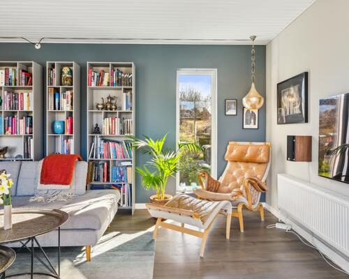 Charmerende og istandsat murermestervilla i 3 plan med skøn have