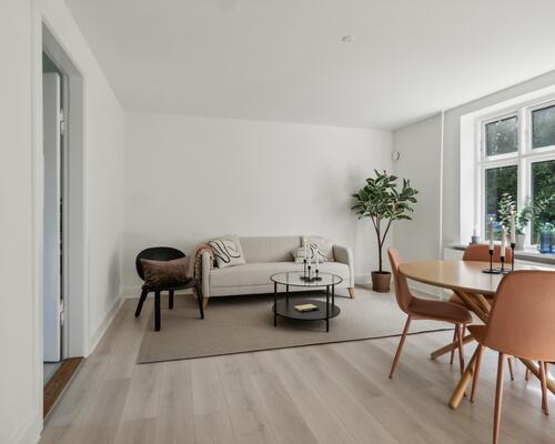 Moderne lejlighed i rolige omgivelser